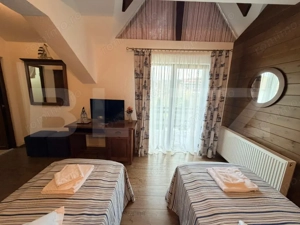 Vilă / Pensiune de vânzare în Tohanu Nou – la doar 4 km de Castelul Bran  - imagine 16