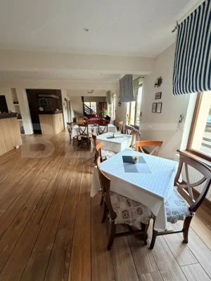 Vilă / Pensiune de vânzare în Tohanu Nou – la doar 4 km de Castelul Bran  - imagine 4