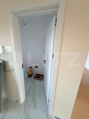 Casă de vânzare în cartierul Izvor, comuna Tărlungeni, la doar 3 km de Brașov - imagine 11