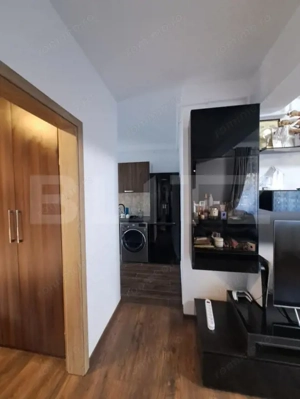 Apartament confortabil, 2 camere, zona excelenta - Tractoru - imagine 6