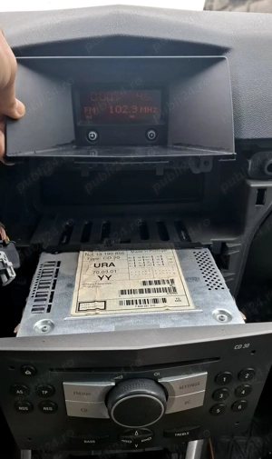 Radio-CD-30 Blaupunkt  + afișaj - imagine 2