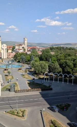 Vând apartament 3 camere ultracentral M uri Alba Iulia  - imagine 5