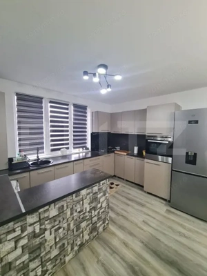 Casa tip duplex, 5 camere, 249 mp de teren, zona Terra - imagine 3