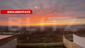 Casa pe calcan cu priveliste deschisa si compartimentare deosebita