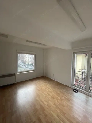 Inchiriere birou 17,1mp zona Hala Traian