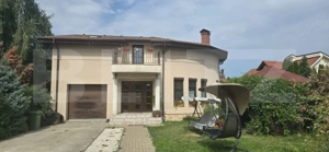 Casa de vanzare ,350mp, zona Bercu Rosu