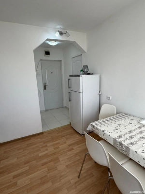 Inchiriez Garsoniera in Severin zona Targul Veterani - imagine 3