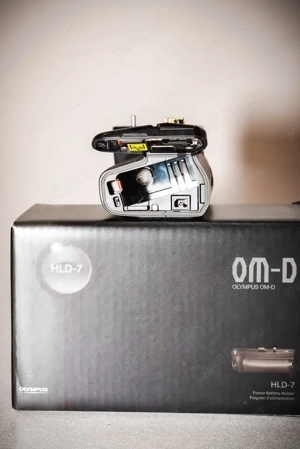 Grip Olympus HLD-7 pentru OM-D E-M1 - imagine 4