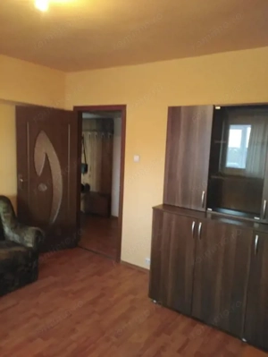 DE VANZARE: Apartament + Spatiu Comercial cart 1 Mai - imagine 6