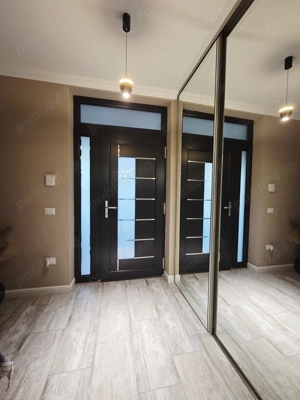 Proprietate modern finisata mobilata si utilata situata in oras - imagine 18