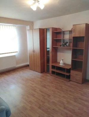 DE VANZARE: Apartament + Spatiu Comercial cart 1 Mai - imagine 4