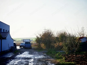 Teren langa case cu dubla deschidere si utilitati aproape - imagine 10