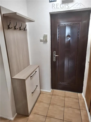 Apartament Renovat cu 2 Camere si Parcare in Astra - imagine 11