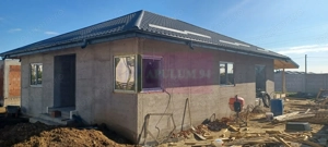 Săbăreni, casă parter 4 camere, CT, terasă, pivniță, teren 478 mp