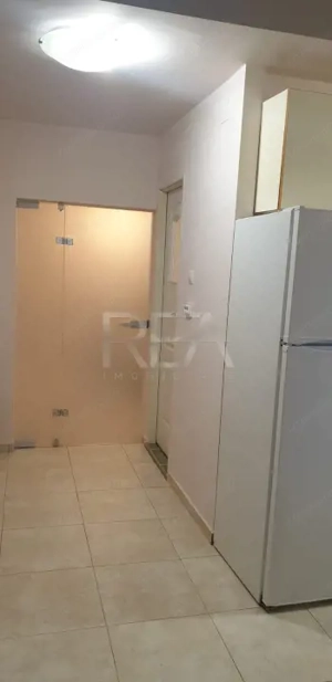 2 camere vis a vis de Liceul Teoretic Nicolae Iorga - imagine 10