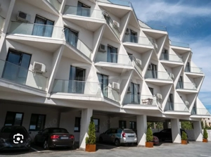 Ap. 2 camere transformat în 3, loc de parcare, Pipera