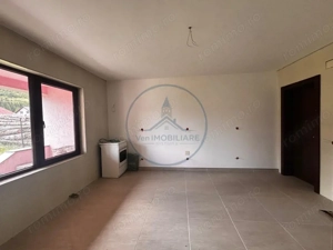 Casa Individuala, de vanzare, 360 mp, zona Piatra Fantanele - imagine 2