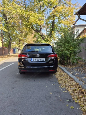 Opel Astra Tourer 1.4 Turbo Edition - imagine 9