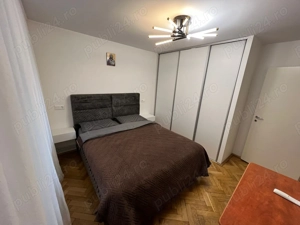 Apartament cu trei camere, zona Bradet  - imagine 5