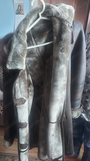 Cojoc cu gluga imblanit