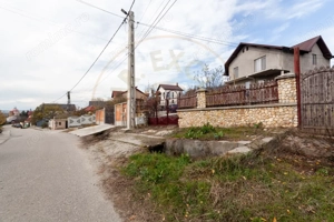 Casa la tara cu teren generos in zona Calinesti-Ciocanesti -Jud. Arges! - imagine 7