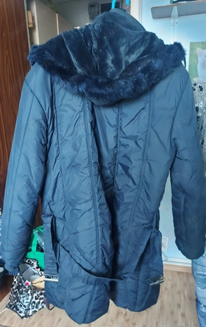 Geaca matlasata albastru inchis