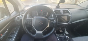 Suzuki SX4 Cross - imagine 4
