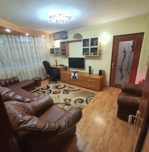 Inchiriere Apartament 3 Camere Semidecomandat Berceni-Izvorul Crisului