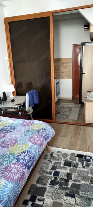 Garsoniera de închiriat ,etaj 1,str.Granicerilor