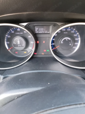 Vând   auto hiundai ix 35 ținută în garaj  - imagine 2