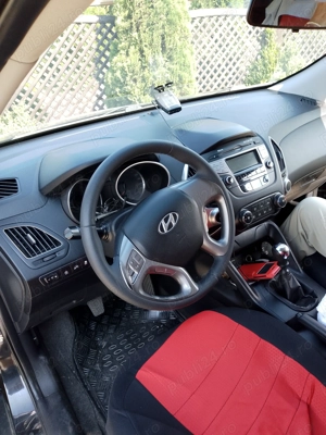 Hyundai  ix 35  1.6 benzina. Motor aspirat fara tuebo.126000 km  - imagine 5