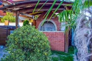 Vilă cu 5 camere, piscină și 805 mp teren, zona Vladimirescu, Arad - imagine 16