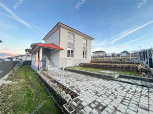 Casa individuala cu 5 camere si curte libera de 430 mp in Cisnadie - imagine 19