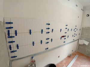 Execut lucrari de amenajari interioare.