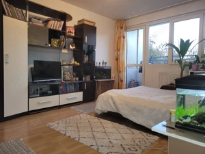 Ap.2 camere de închiriat Metrou 