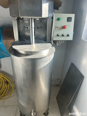 masina de facut ciocolata - imagine 3