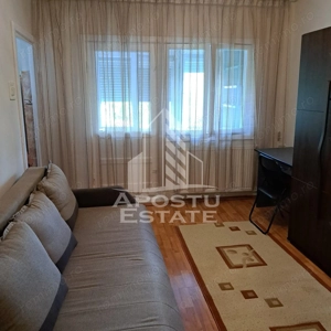 Apartament o camera, Zona Lipovei