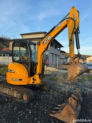 Miniexcavator JCB 8030 ZTS, AN 2012, greutste 3.3Tone - imagine 9