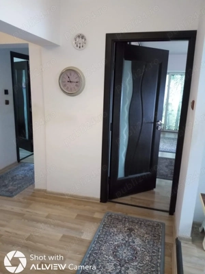 Închiriez apartament 3 camere - imagine 8