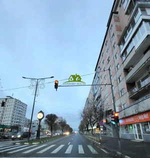 Ap.cu 2 Cam.Et. 7/8 (lift) Zonă excelentă, vizavi de Hermes & Cinema