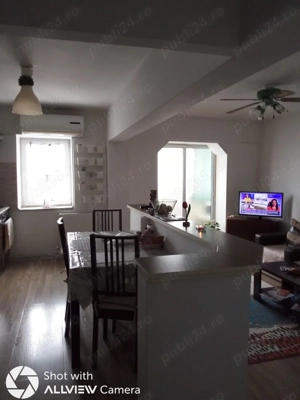 Închiriez apartament 3 camere