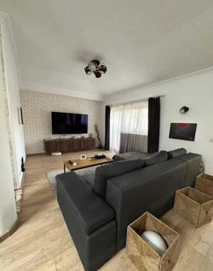 Apartament 3 Camere Moșilor | 2 Bai | Balcon | Centrala proprie 