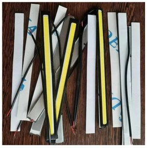 Pene demontare, lumini LED, incarcator auto