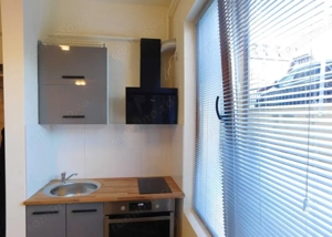 Garsoniera moderna Valea Lunga, 36 mp, aproape de metrou  , curte 30mp