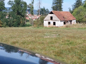 Închiriez intretin casă cu teren Codlea sau imprejurimi