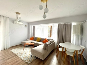 Inchiriez apartament 4 camere si terasa (pentru cafeaua de dimineata)