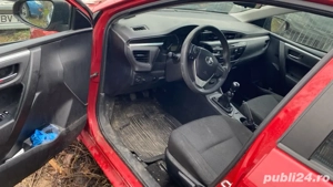 Vand Toyota Corolla 2015   1.3 Benzina (Motor Defect)   4200  Euro - imagine 3