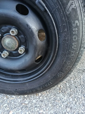 4 buc  jeante echipate cu anvelope de iarna / vara, pentru Renault Clio 2001