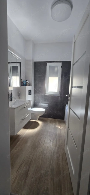 Casă spațioasă și complet utilată de vânzare în Șag   Zona Mănăstirii | 5 camere, curte amenajată, - imagine 7