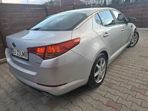 Kia Optima 1.7 CRDI cu 195000 km recent înmatriculată 09 2025 - imagine 3